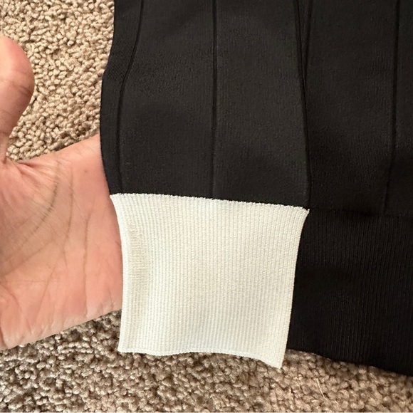 Givenchy Two Tone Ribbed Stretch Knit Turtleneck Sweater Black & White sz XS/S - Picture 10 of 15